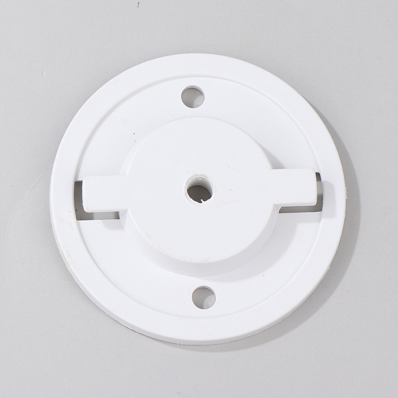 ● Base di montaggio a parete i - Tp-Link Camera Tapo C210 recensione e prezzo